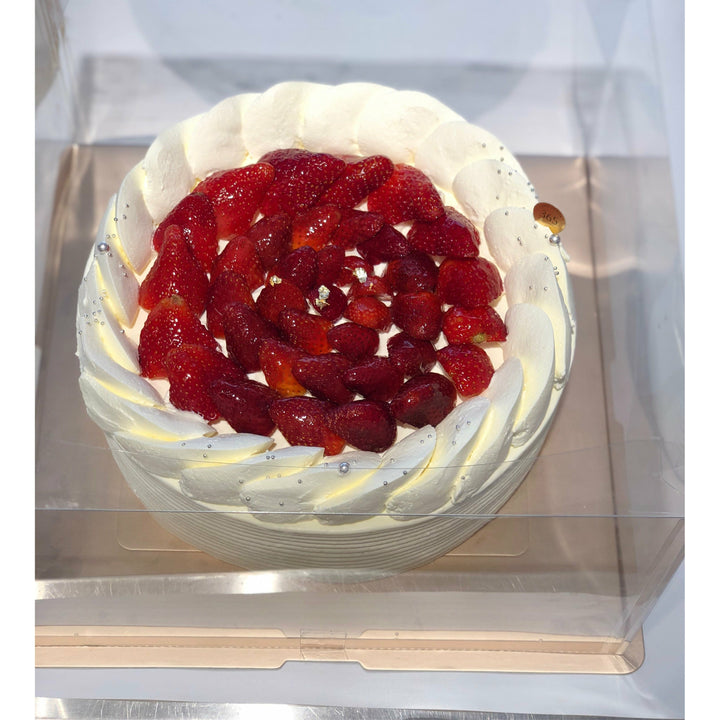 เค้กวันเกิดสตรอเบอรี่ Chez Shibata 365 シ ェ ・ シ バ タ
