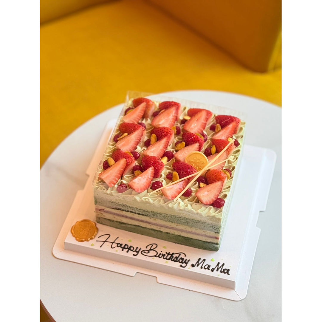 เค้กวันเกิด Pistachio strawberry from Chez Shibata 365