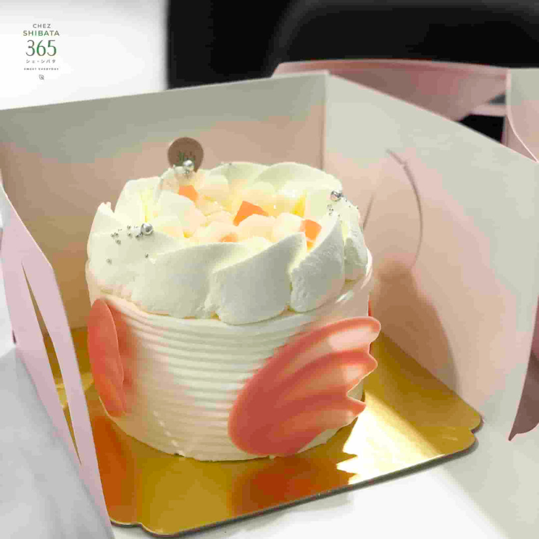 Title: White Peach Birthday Cake Meta Description: White Peach cake is a delicious and unique cake that is especially popular in Japan. The cake is formed by mixing white peach with cake batter and then baked. Chez shibata365 เค้กผลไม้ เค้กพีช เค้กญี่ปุ่น